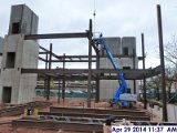 Erecting Steel columns at Derrick -1 Facing South (800x600).jpg